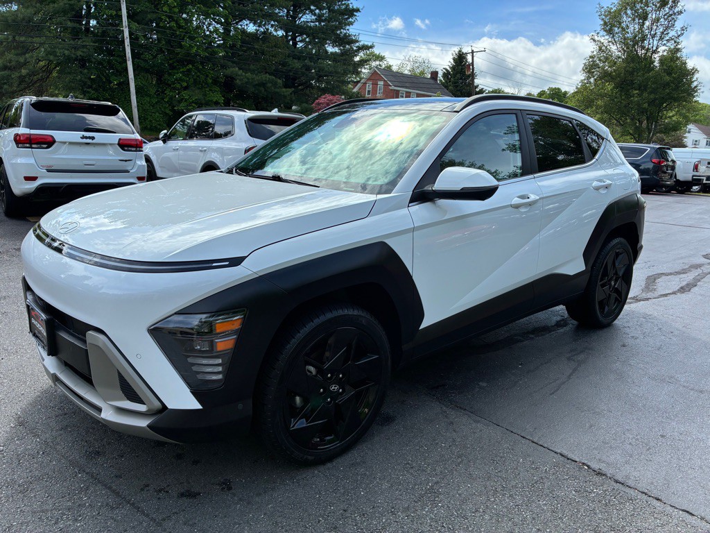 2024 Hyundai Kona Image 2