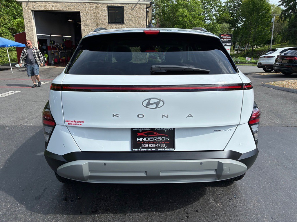 2024 Hyundai Kona Image 8