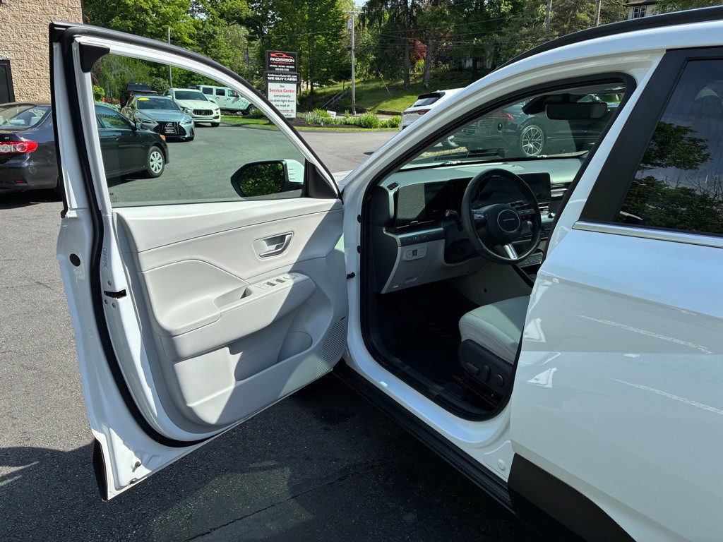 2024 Hyundai Kona Image 12