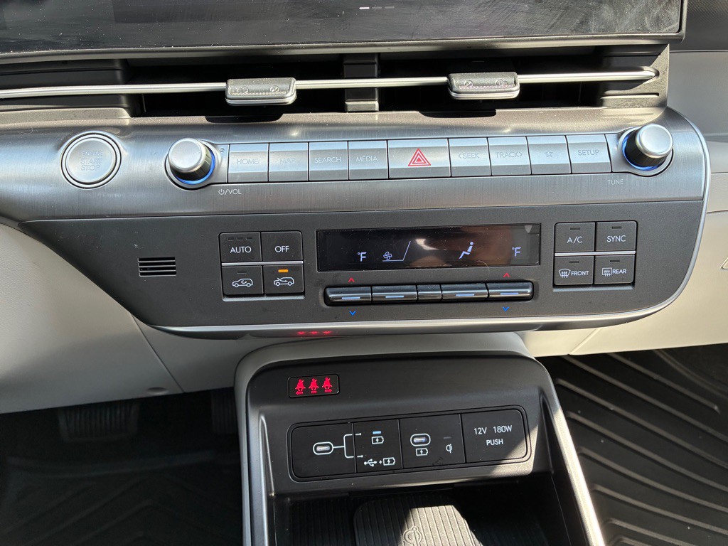 2024 Hyundai Kona Image 26