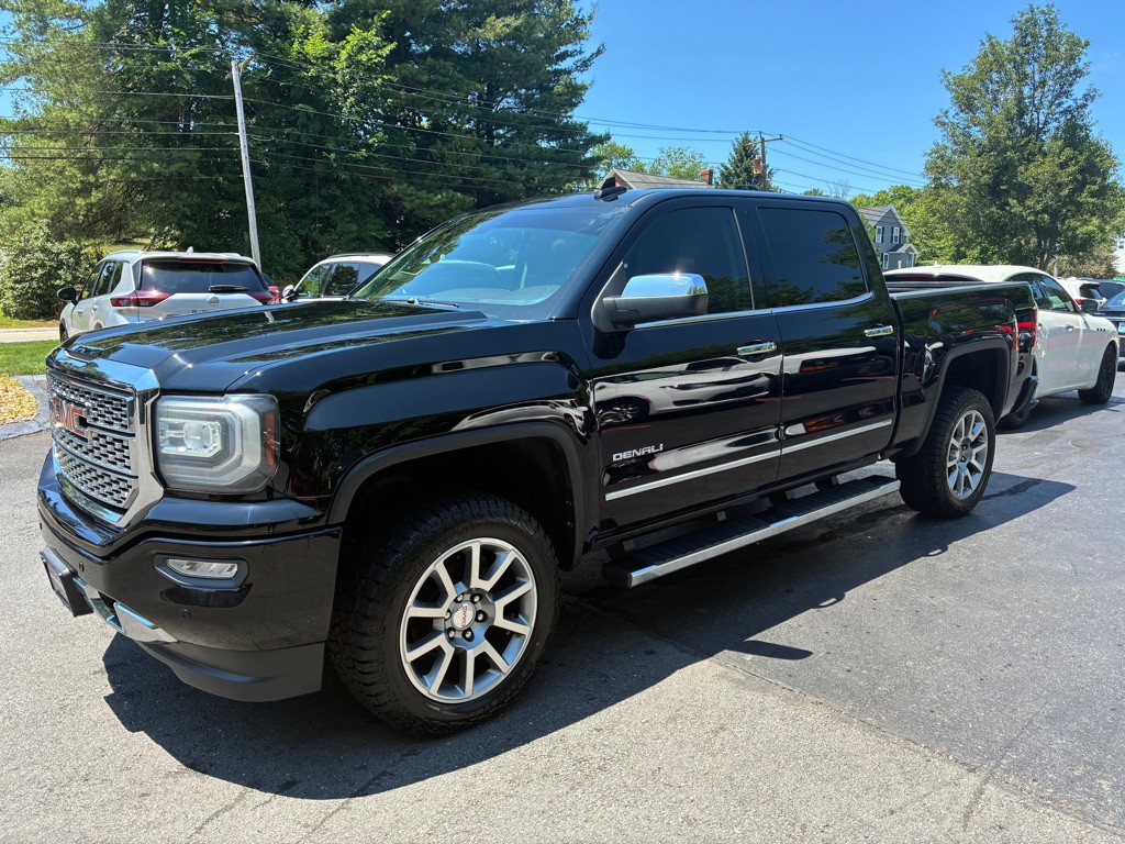 2016 GMC Sierra Image 2