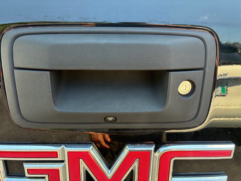 2016 GMC Sierra Image 11