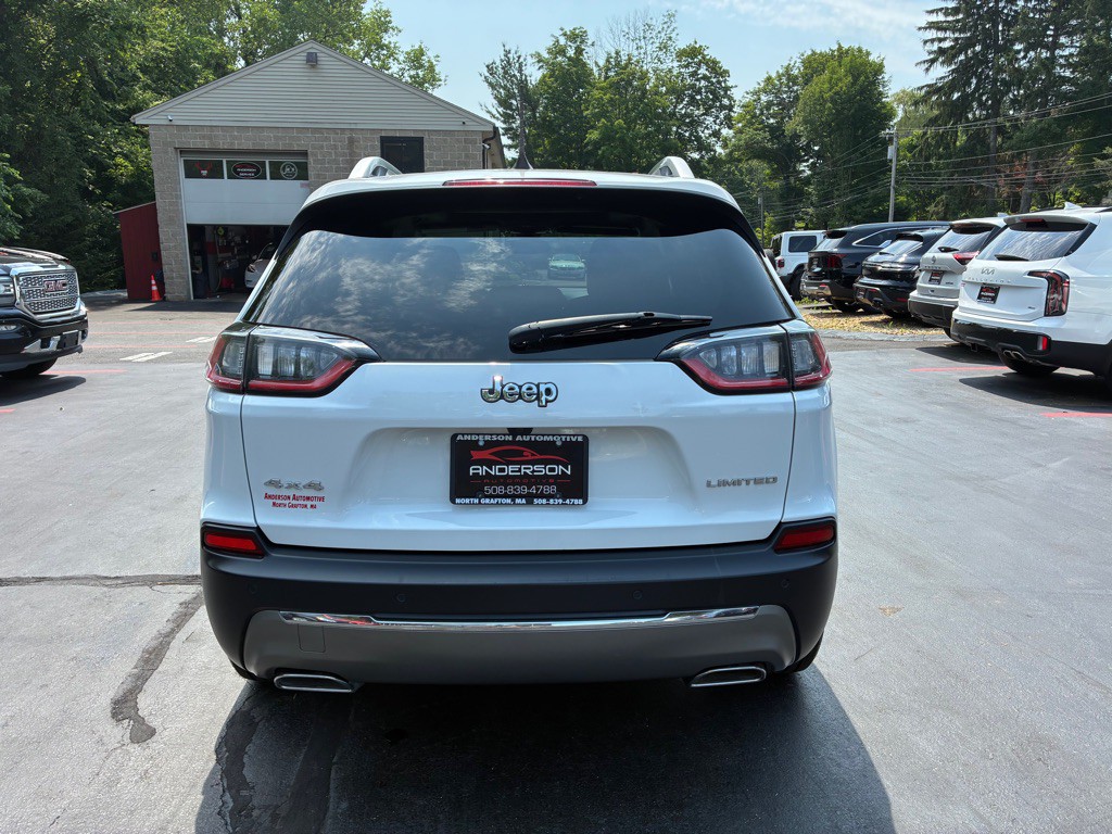 2020 Jeep Cherokee Image 8