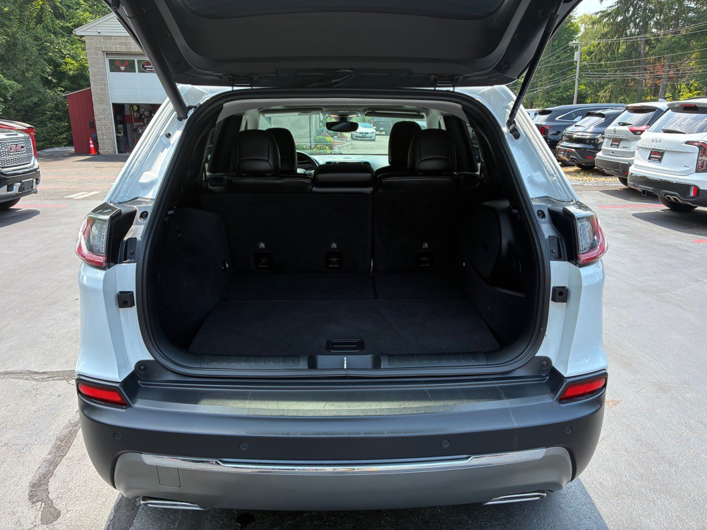 2020 Jeep Cherokee Image 11
