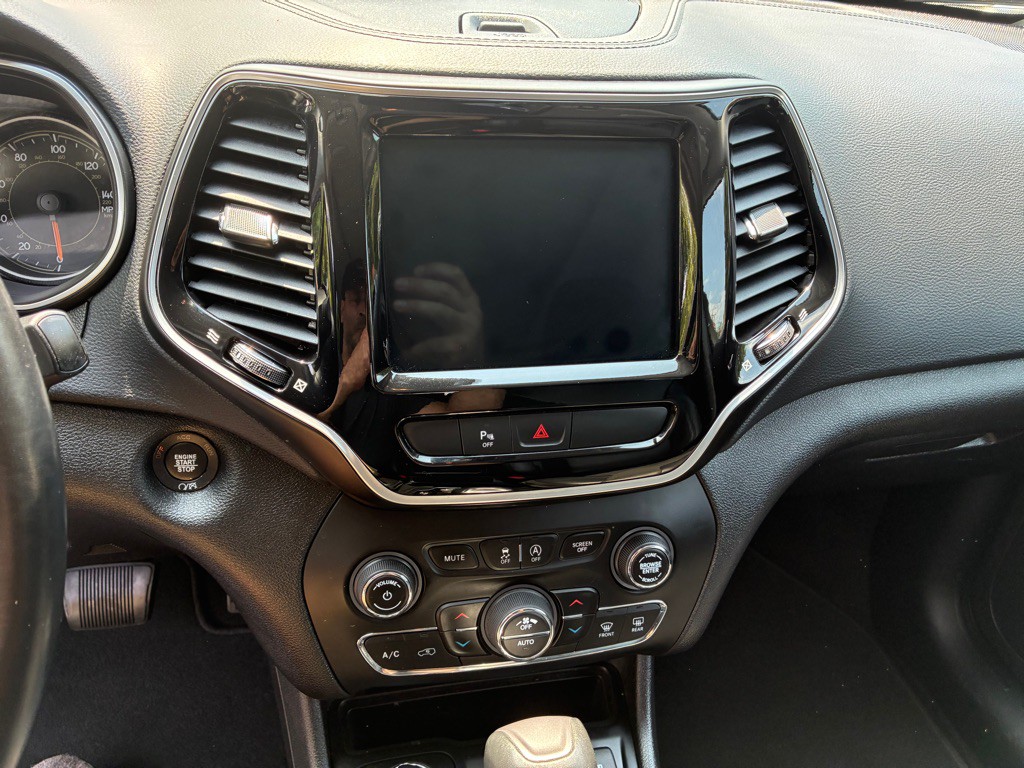2020 Jeep Cherokee Image 22