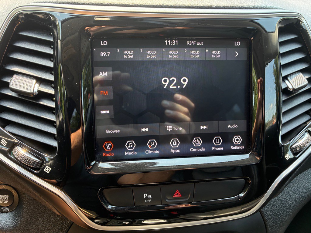 2020 Jeep Cherokee Image 29