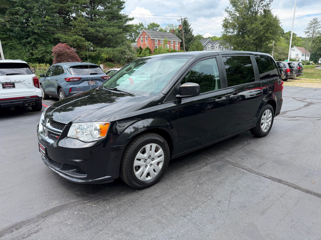 2019 Dodge Grand Caravan Image 1