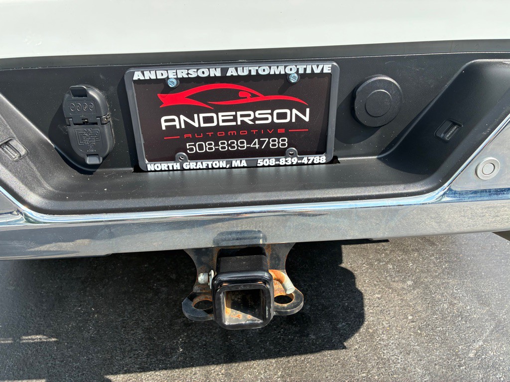 2024 GMC Sierra Image 12