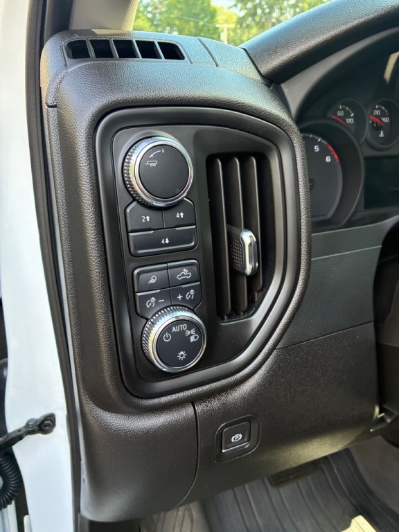 2024 GMC Sierra Image 28