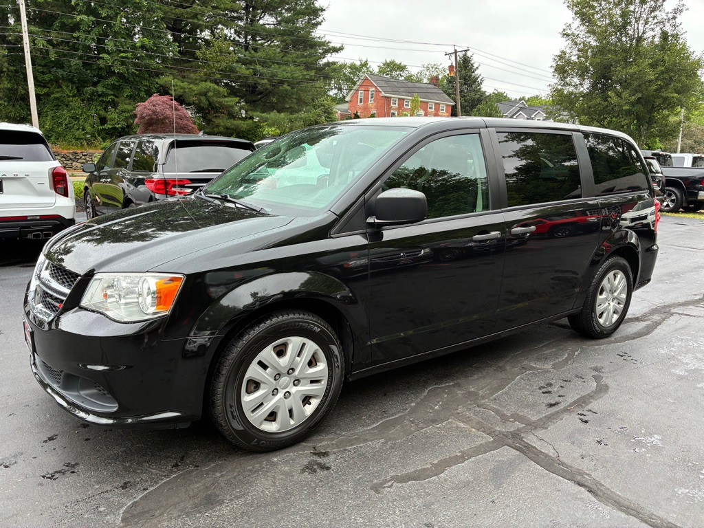 2019 Dodge Grand Caravan Image 1