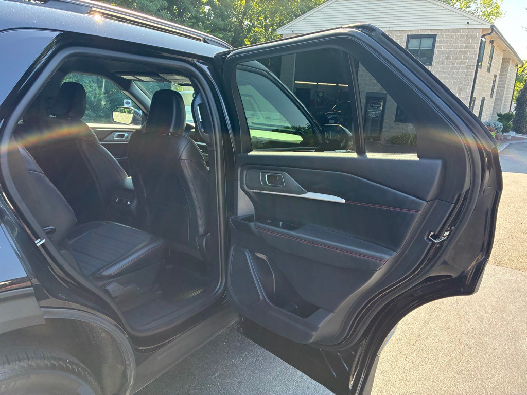 2025 Ford Explorer Image 18