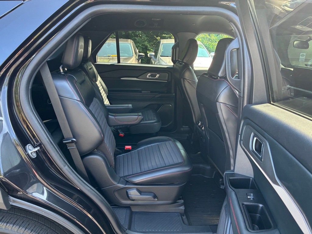 2025 Ford Explorer Image 25