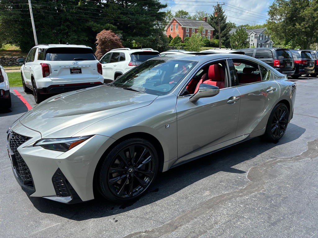 2022 Lexus IS Image 1