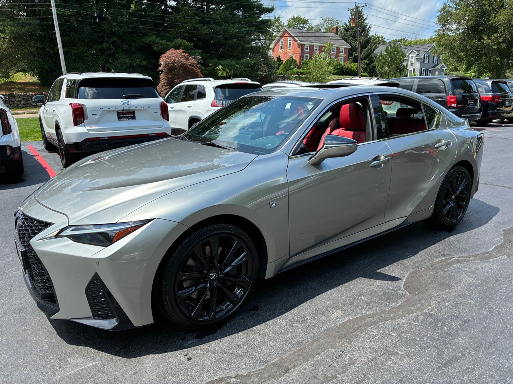 2022 Lexus IS Image 2