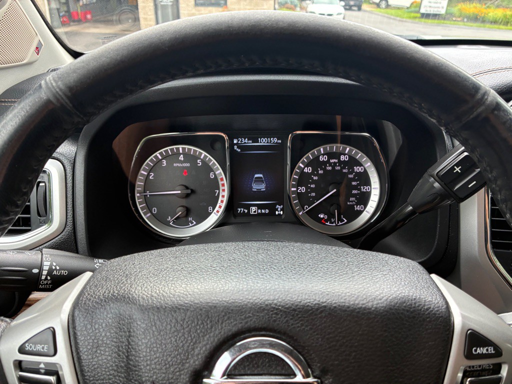 2017 Nissan Titan Image 31
