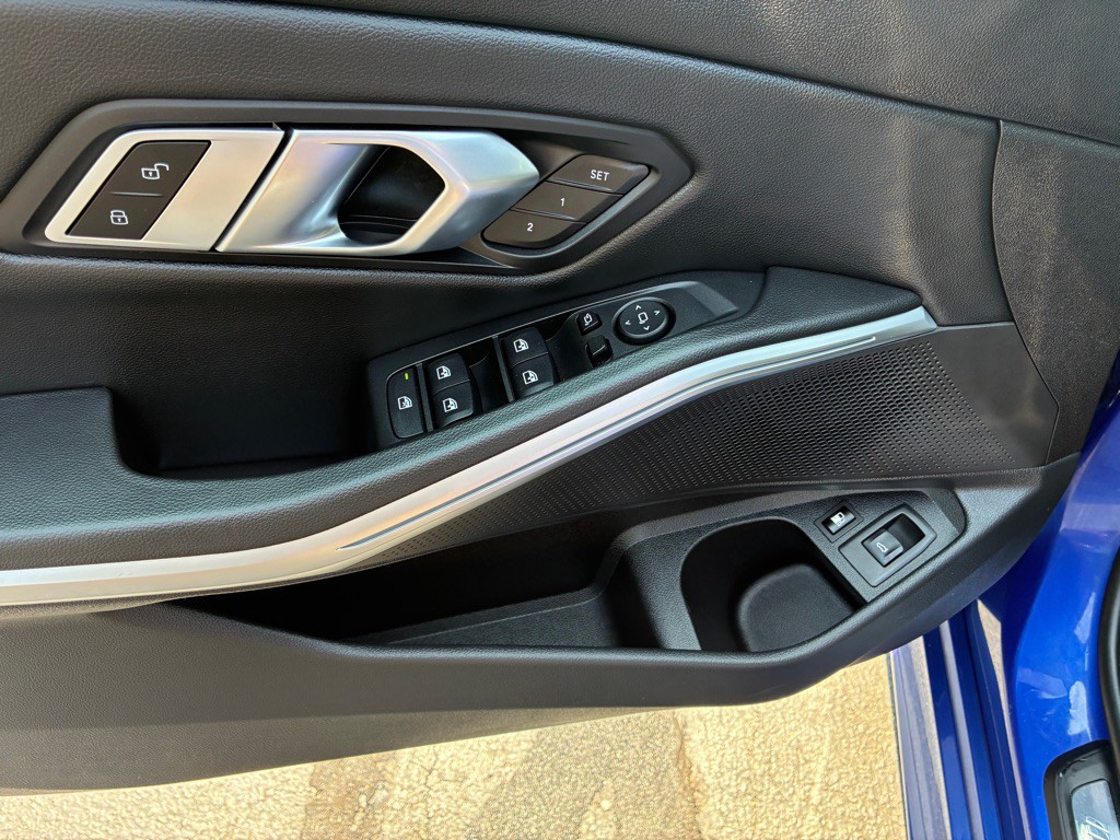 2023 BMW 3 Series Image 27