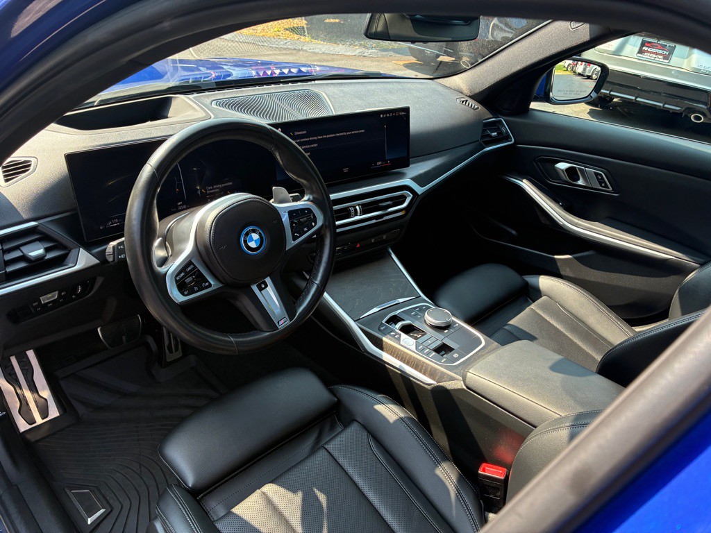 2023 BMW 3 Series Image 31