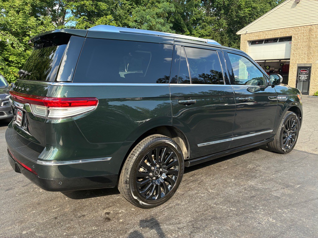 2022 Lincoln Navigator Image 6