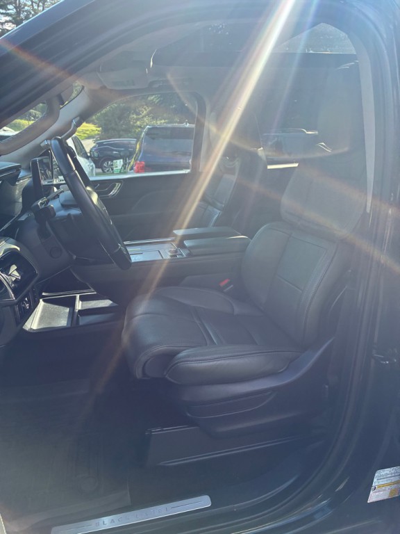 2022 Lincoln Navigator Image 17