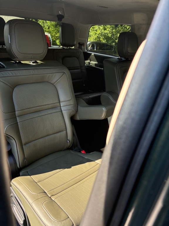2022 Lincoln Navigator Image 20