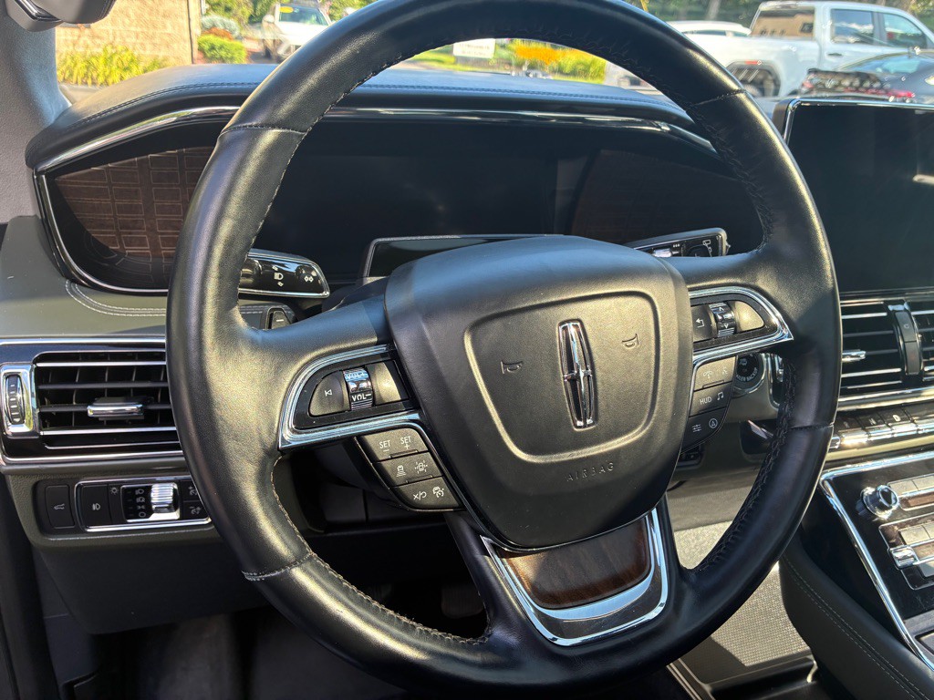 2022 Lincoln Navigator Image 29