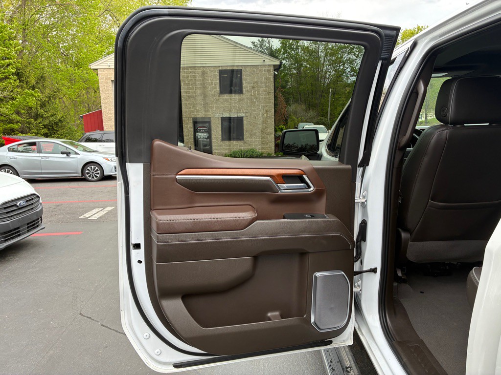 2023 GMC Sierra Image 16