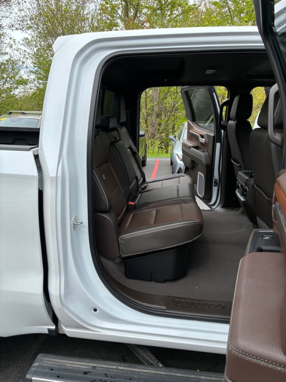 2023 GMC Sierra Image 32