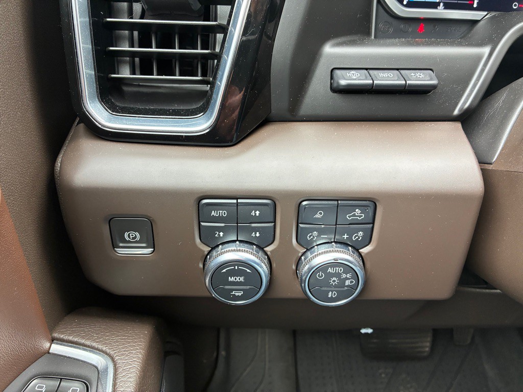 2023 GMC Sierra Image 42