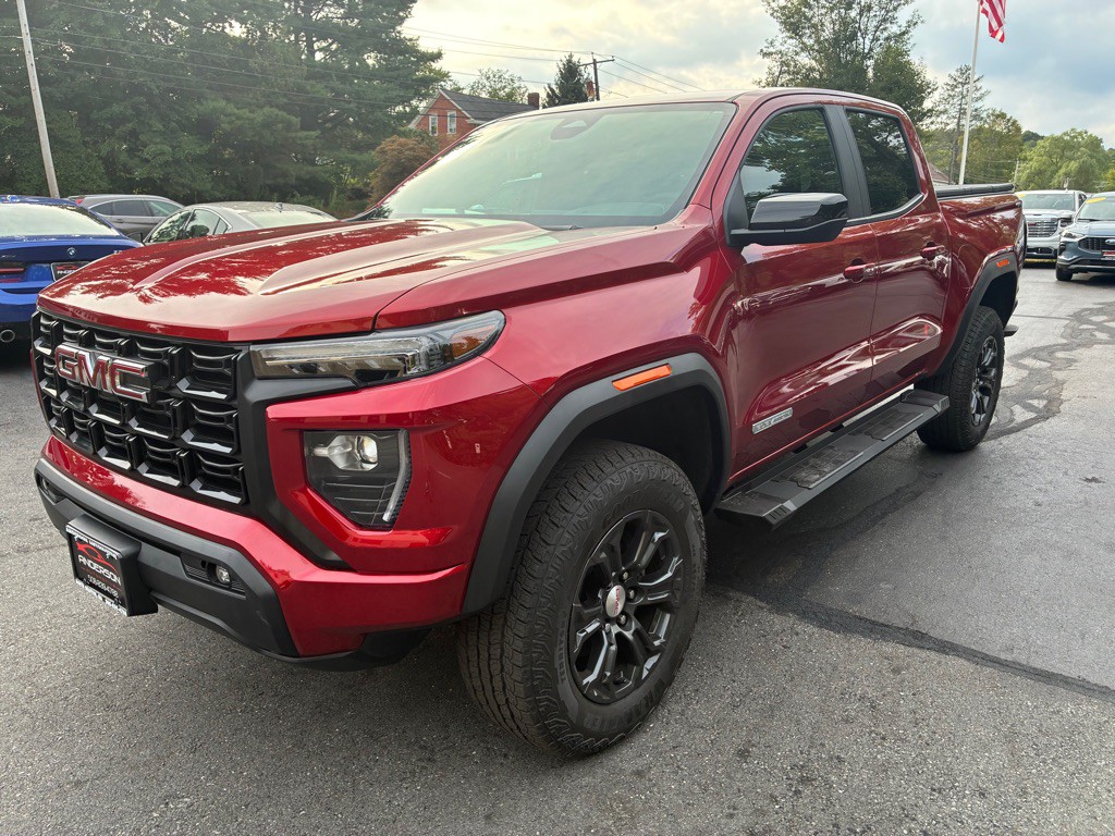 2024 GMC Canyon Image 3