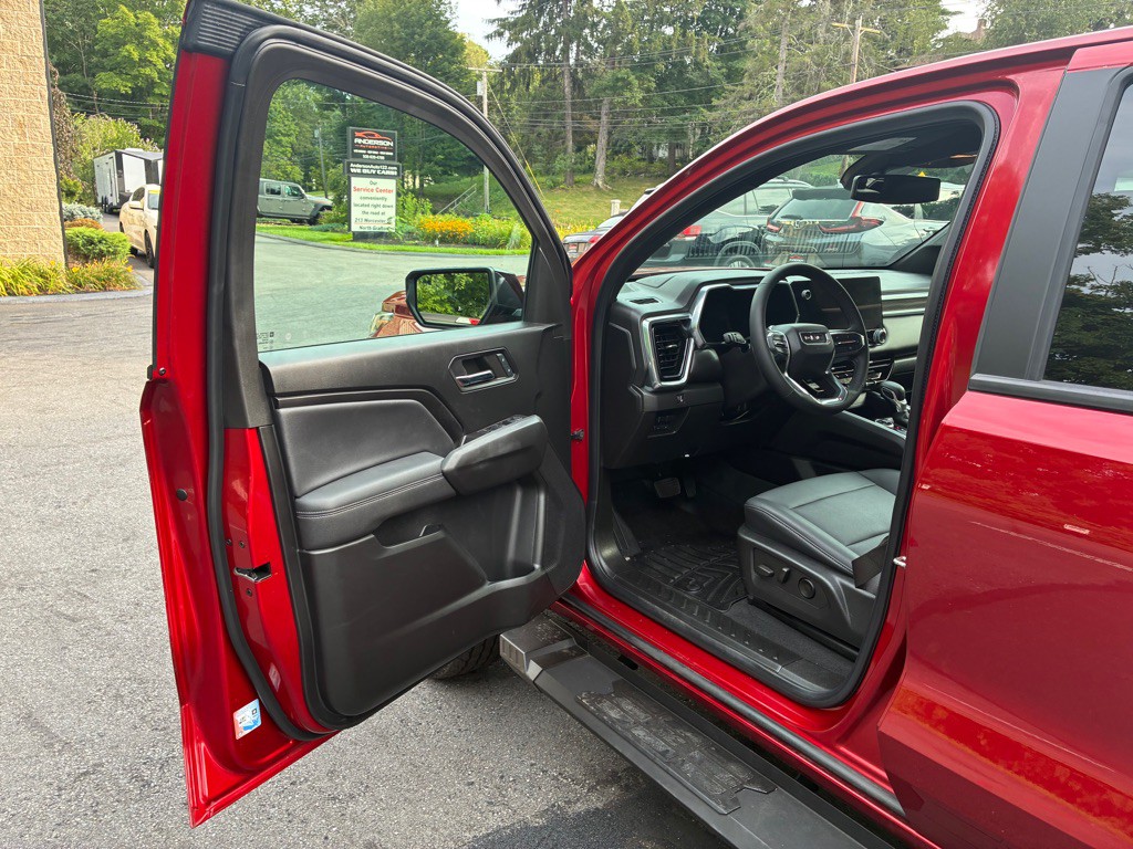 2024 GMC Canyon Image 10