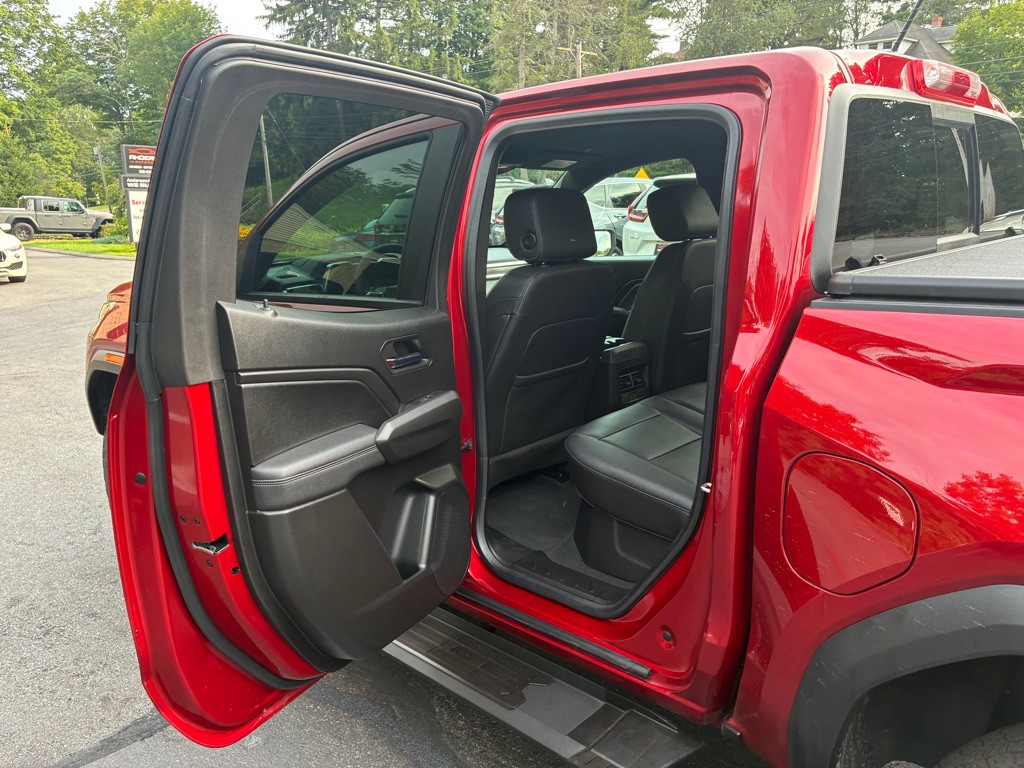2024 GMC Canyon Image 11