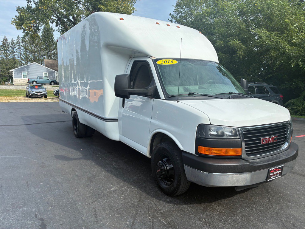 2016 GMC Savana Image 5