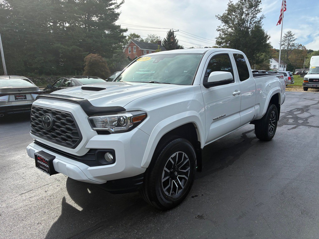 2020 Toyota Tacoma Image 3