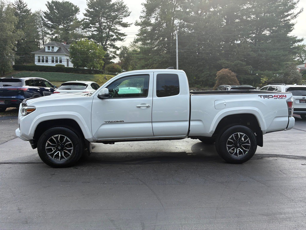 2020 Toyota Tacoma Image 12