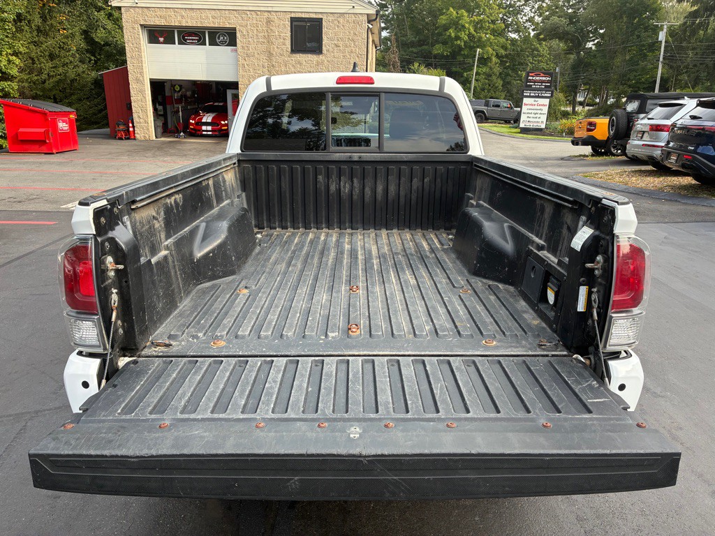2020 Toyota Tacoma Image 13