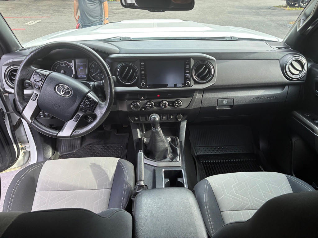 2020 Toyota Tacoma Image 28