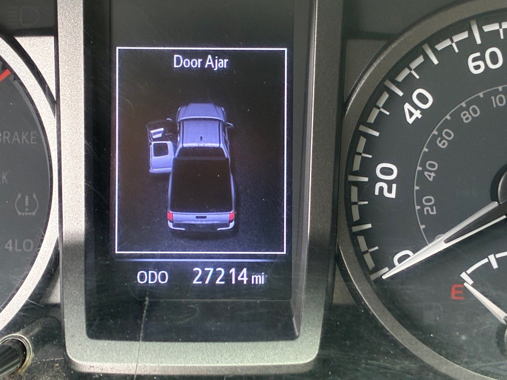 2020 Toyota Tacoma Image 31
