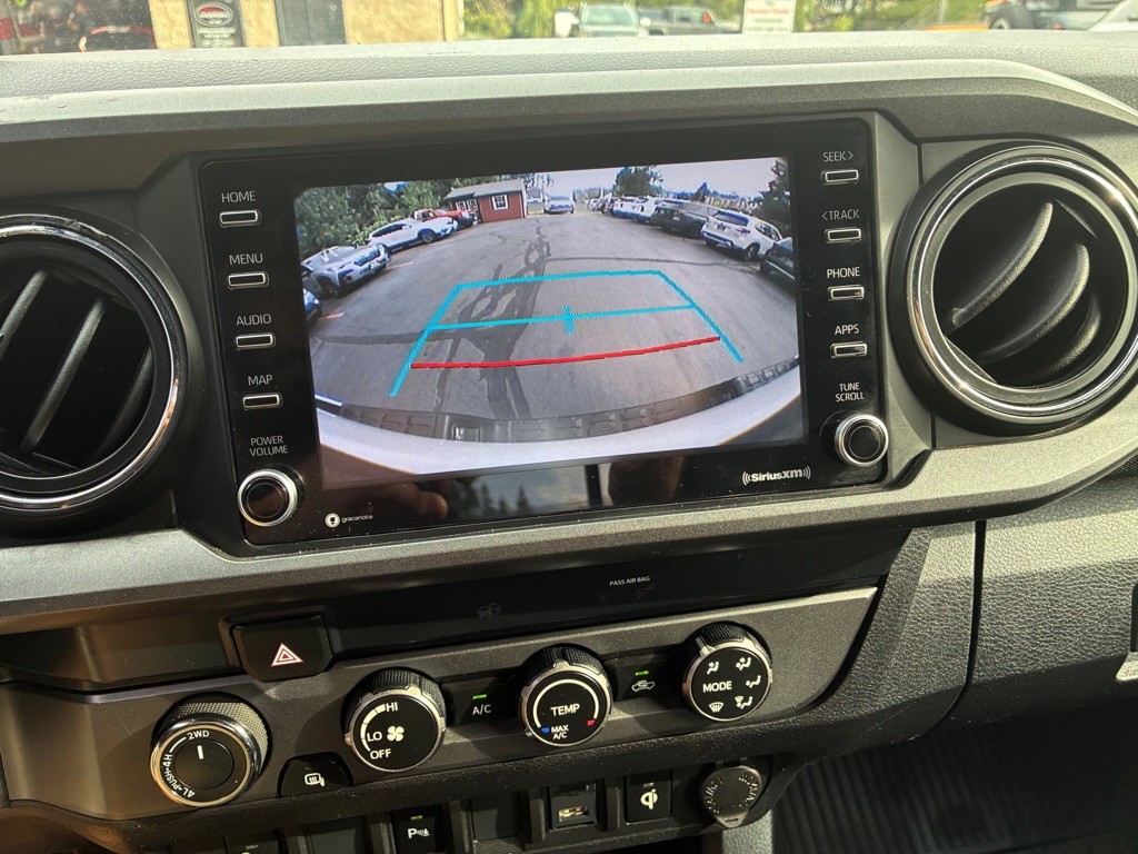 2020 Toyota Tacoma Image 34