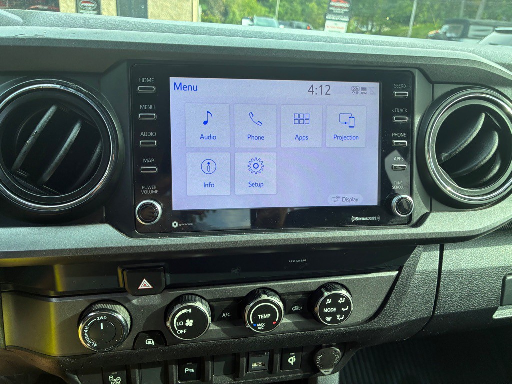 2020 Toyota Tacoma Image 37