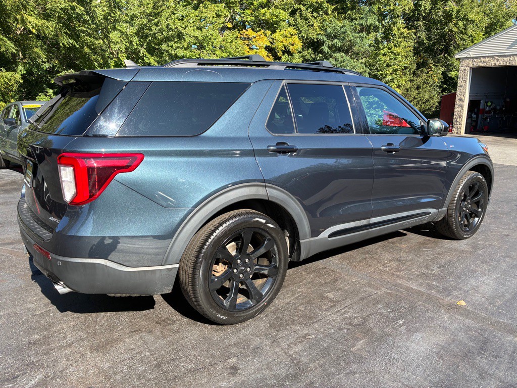 2023 Ford Explorer Image 8