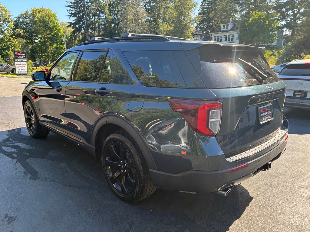 2023 Ford Explorer Image 10