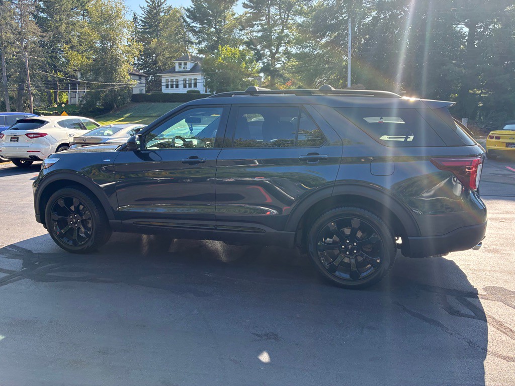 2023 Ford Explorer Image 11