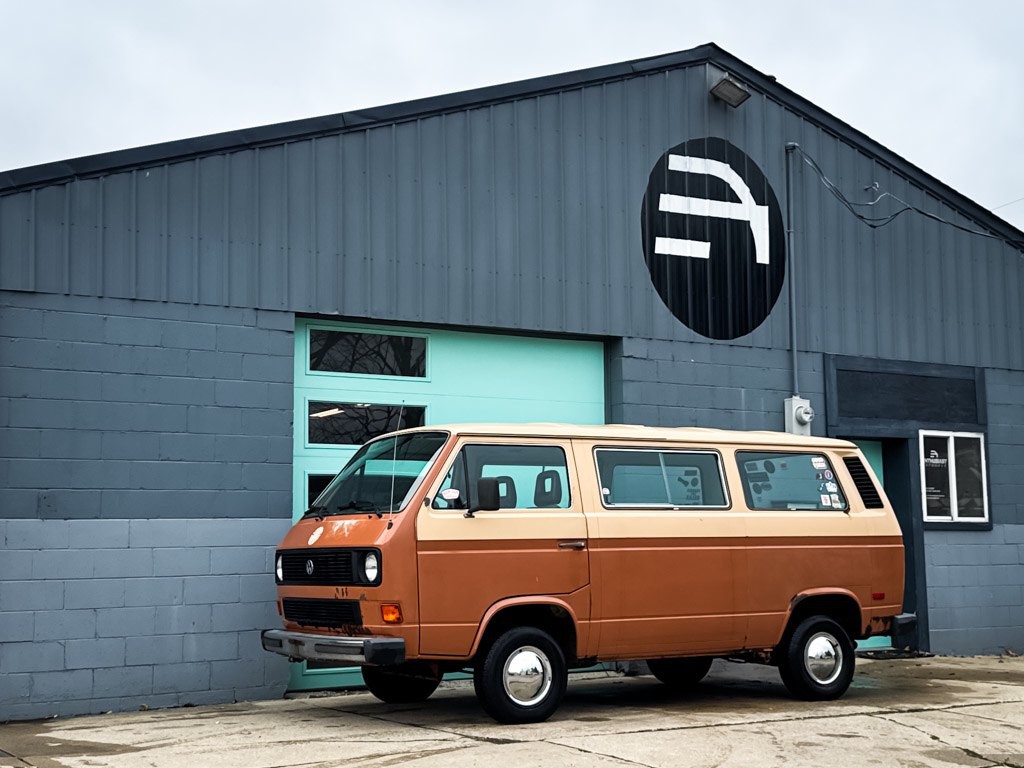 1984 Volkswagen Vanagon Image 2