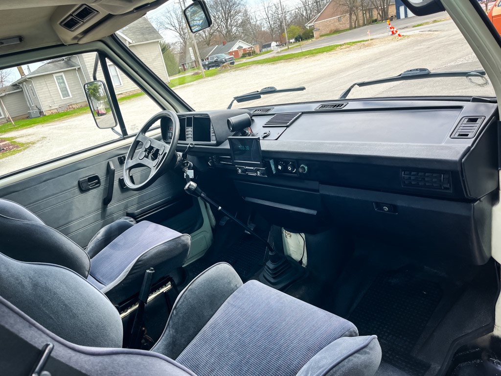 1990 Volkswagen Vanagon Image 18