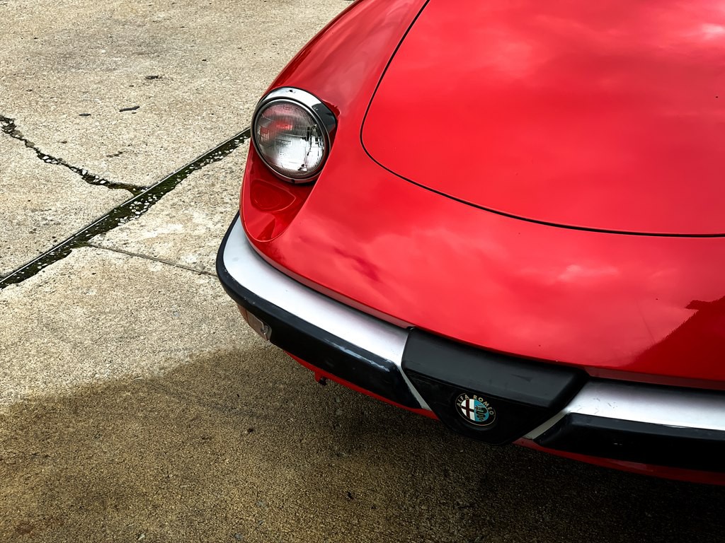 1987 Alfa Romeo Spider Image 19