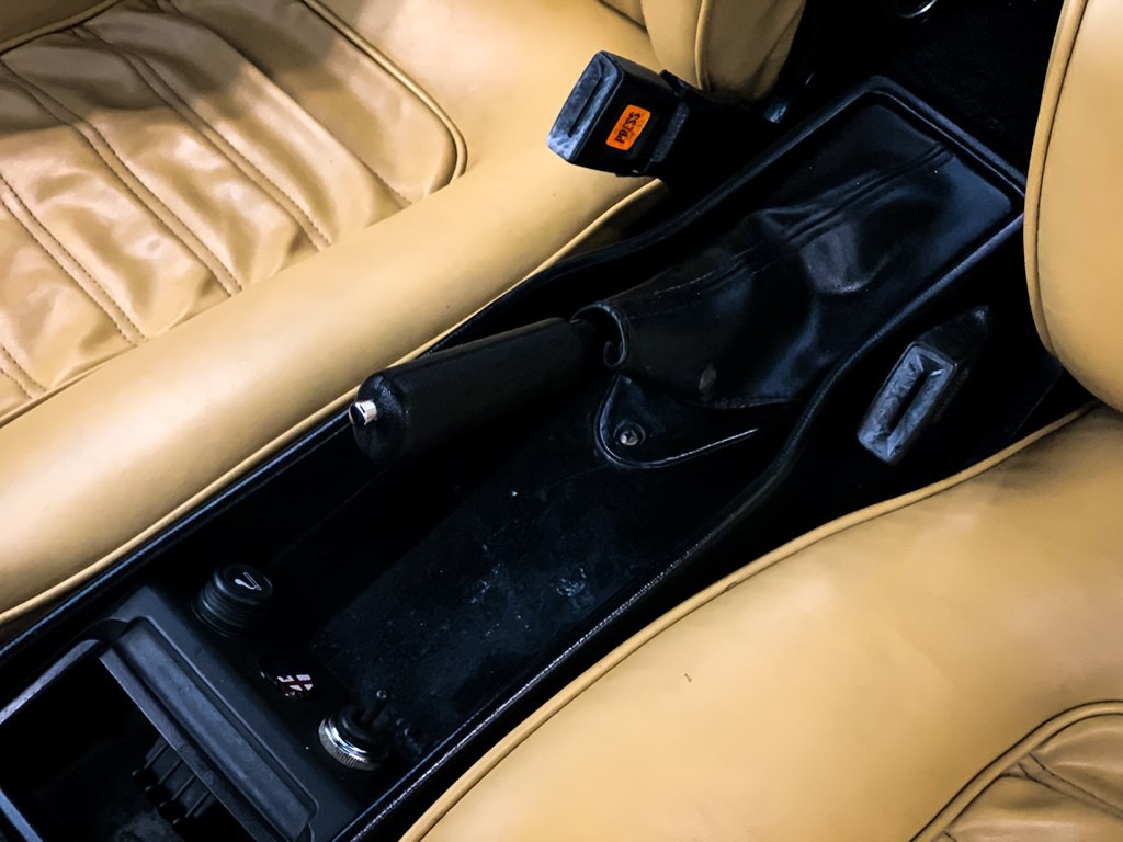 1987 Alfa Romeo Spider Image 32