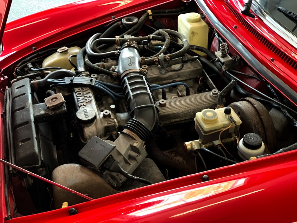 1987 Alfa Romeo Spider Image 42