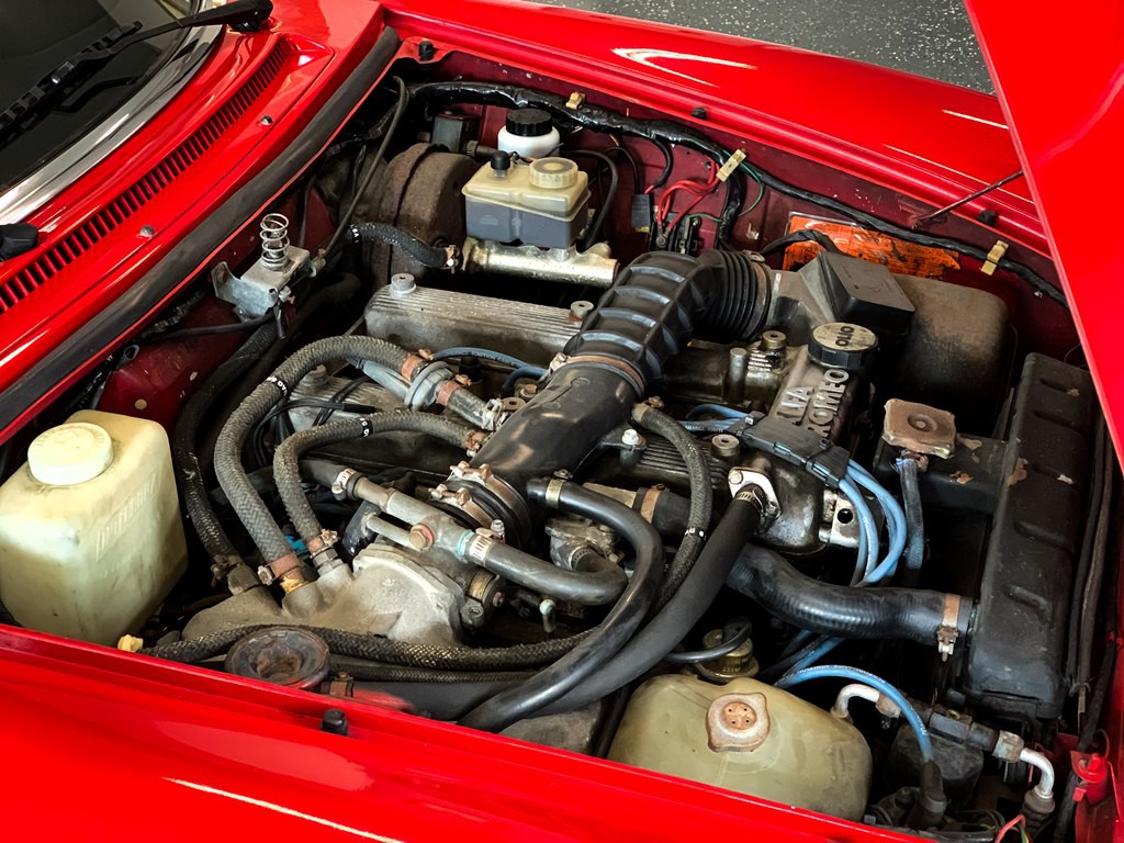 1987 Alfa Romeo Spider Image 43