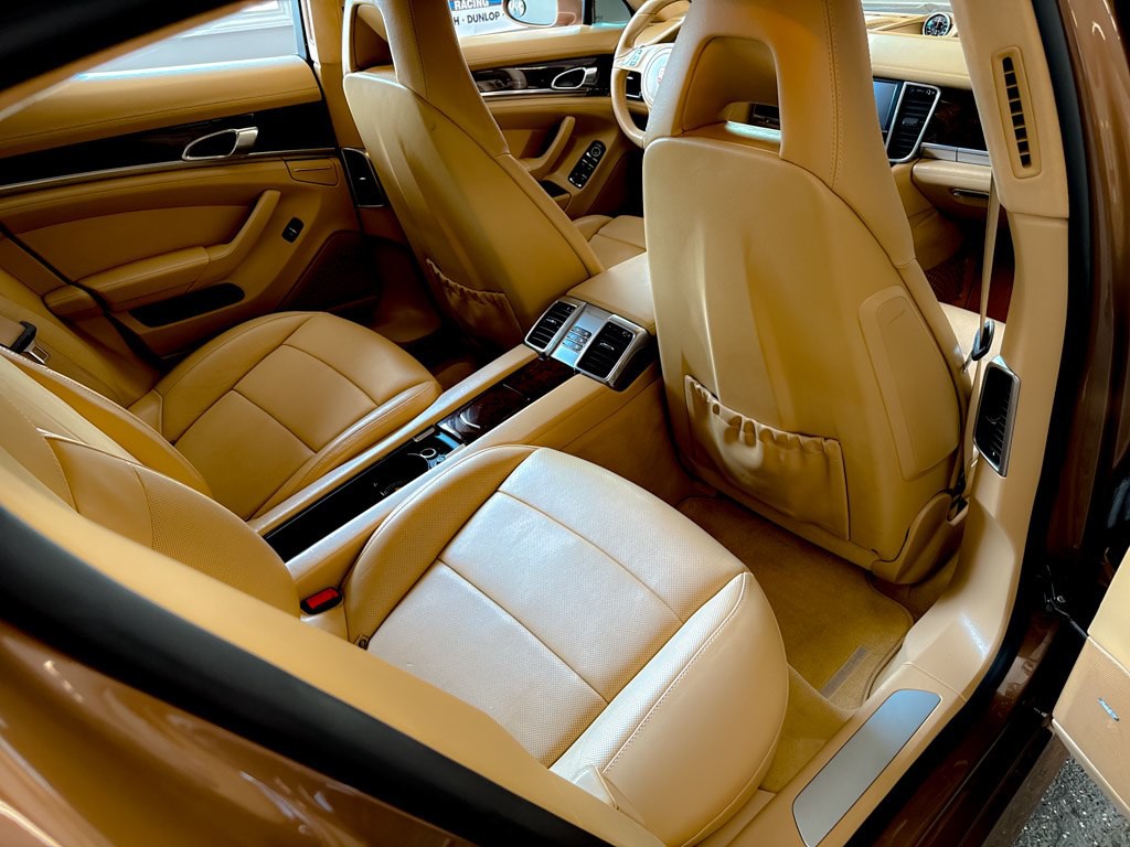 2010 Porsche Panamera Image 25