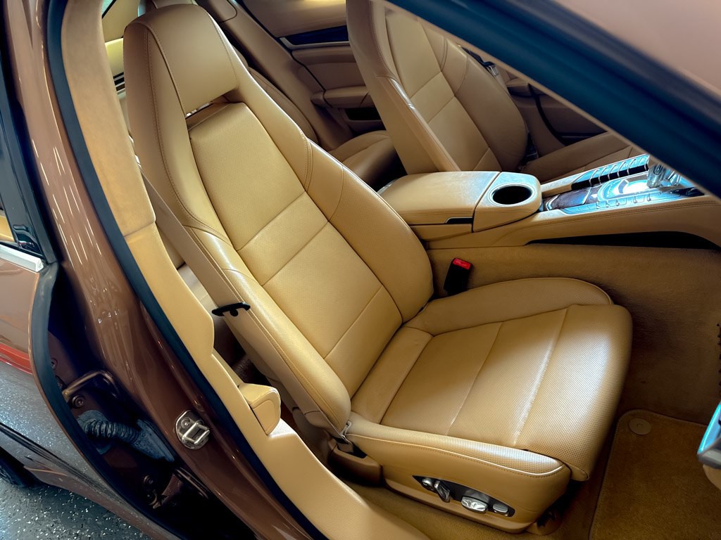 2010 Porsche Panamera Image 30